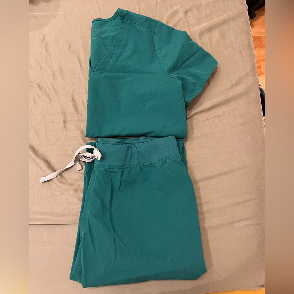 Figs Hunter Green Scrubs